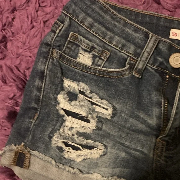 SO Favorite Shortie Denim Shorts - Picture 2 of 6